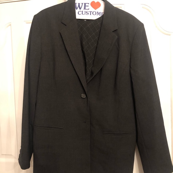 Talbots gray blazer and matching shell tops - Picture 2 of 4